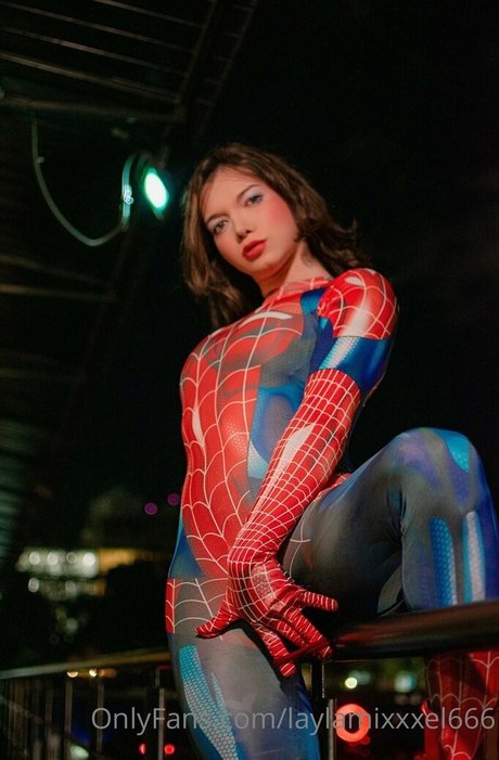 laylamixxxel666 sexy pornstar pics