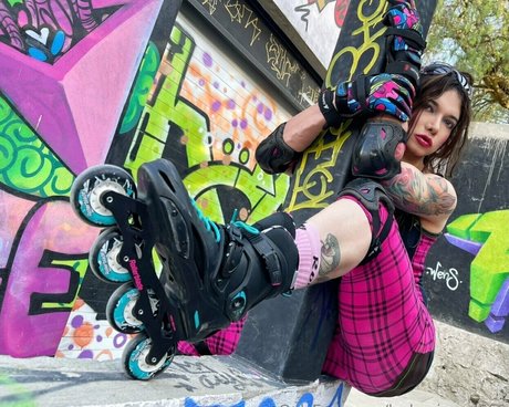 laylamixxxel666 sexy actress galleries