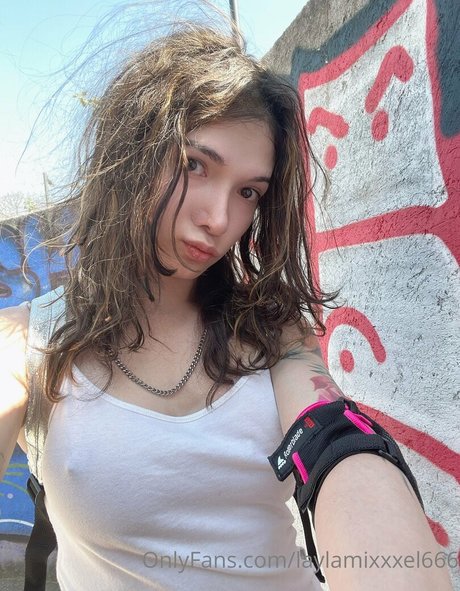 laylamixxxel666 porn actress img