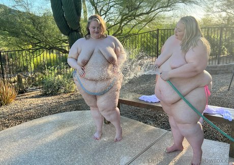 cougars onlyfans pornographic picture