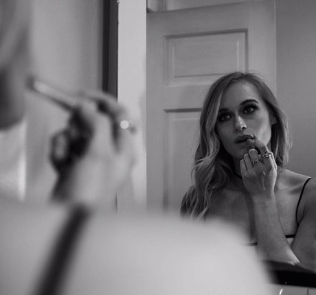 Leven Rambin perfect model img