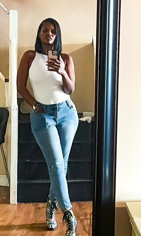 queen super soaker xxx actress photo