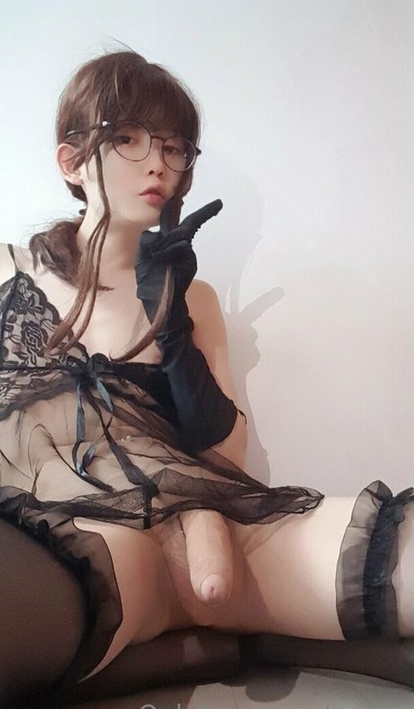 petite asian onlyfans pretty pictures