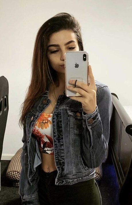 NuFo model porn pictures