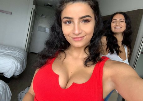 NuFo free actress img