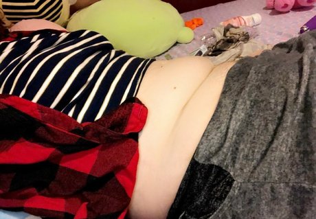 skylakat beautiful pornstar picture