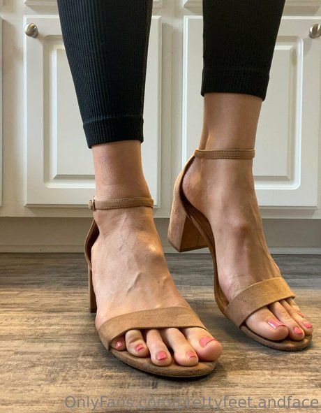 prettyfeet andface star perfect photo