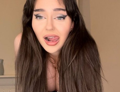 angelicadomme pretty model galleries