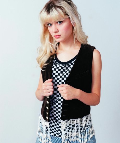 Maisie Peters star pornographic photos