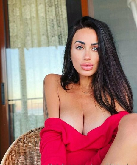 ana 50shades nude actress pictures