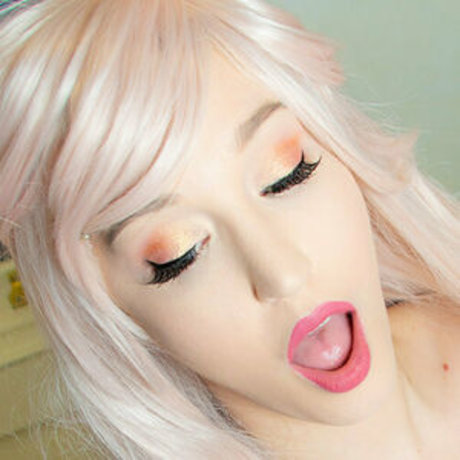 kellyjeaaann model free pictures