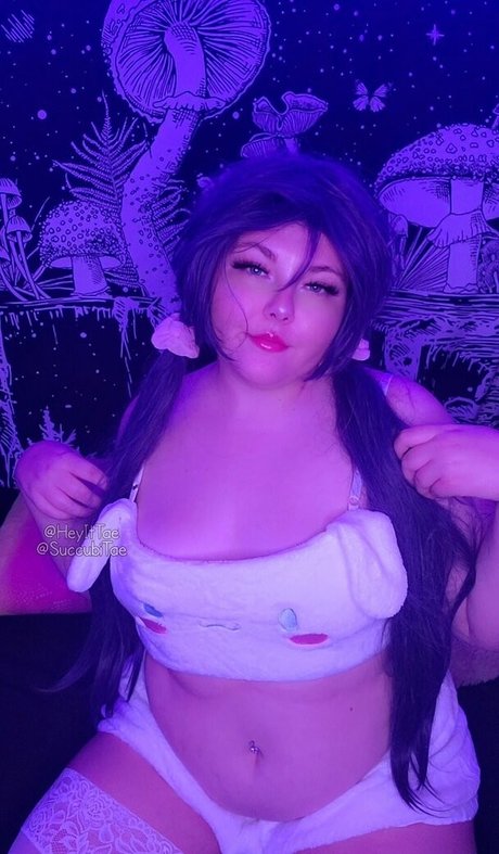 heyittae model photos