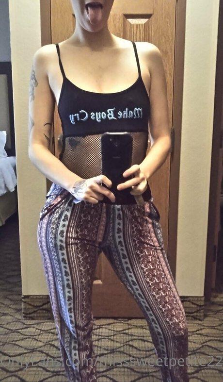 misssweetpetite22 star exclusive pictures