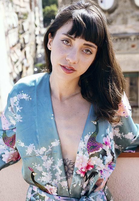 blonde nude onlyfans top img