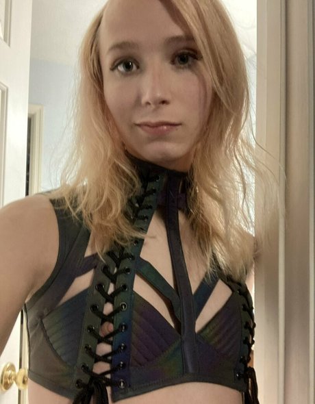 cutetrap10 nude model image