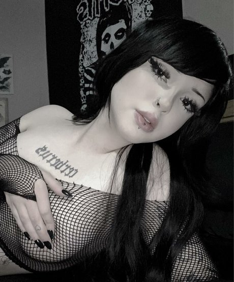 Ghostbabss xxx pornstar pictures