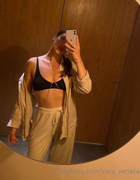 vera venera pornstar naked pictures