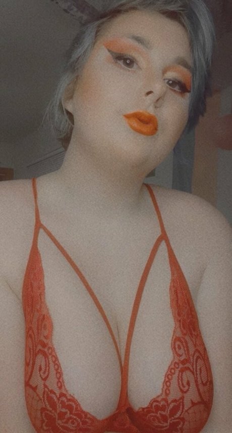 kitsucerise star naked pictures