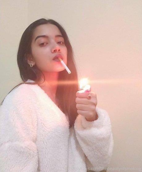 thebeautyofsmoking pornstar hd picture