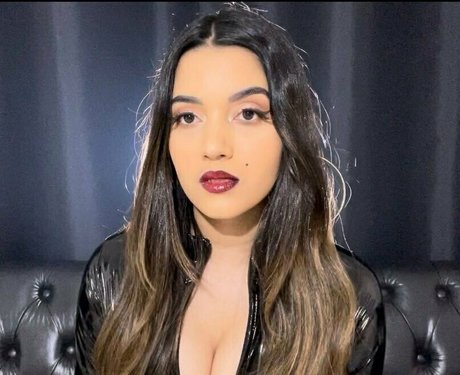 thebeautyofsmoking pornstar art photos