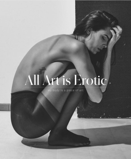 ___s asha_ Quick photo