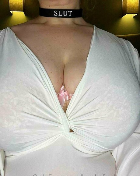 boobsfordayz xo nice actress image