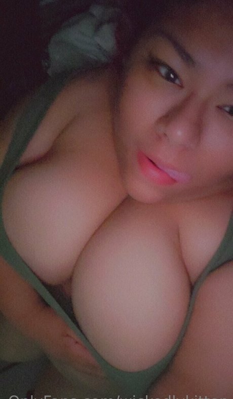 wickedlykitten adult model picture