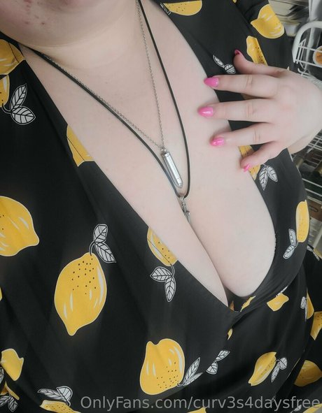 curv3s4daysfree star art image