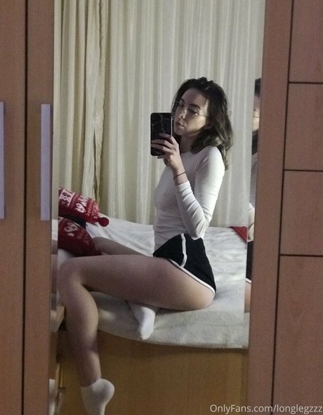 Longlegzzz top pornstar images