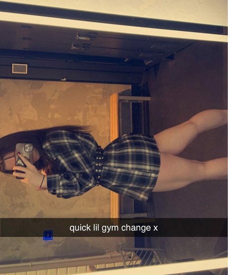 Eleri Evans model sex galleries