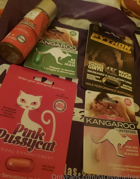 laceylanefree free actress photo