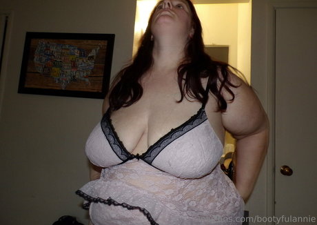 bootyfulannie star exclusive galleries