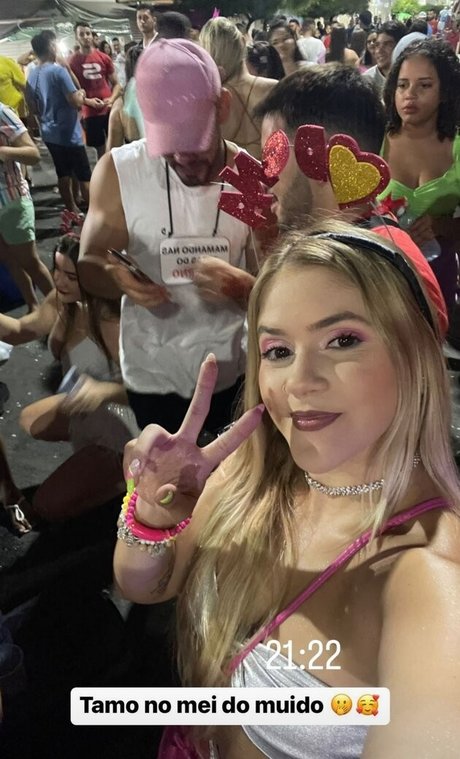 Laurinhafeer model naked pic