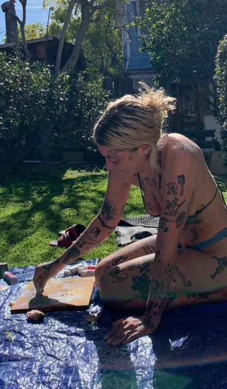 Velvetears xxx pornstar photo