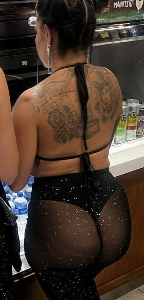 hooters onlyfans sexy naked picture