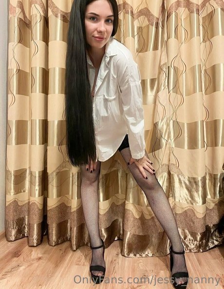 jessy nanny star top img