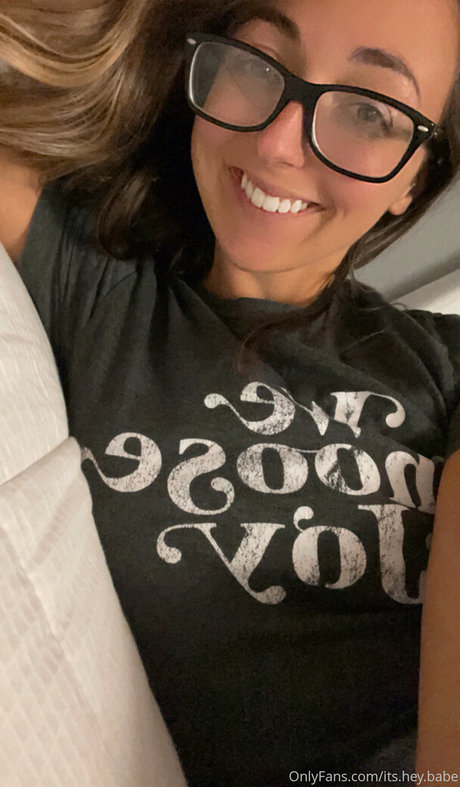 your hey babe best model pics