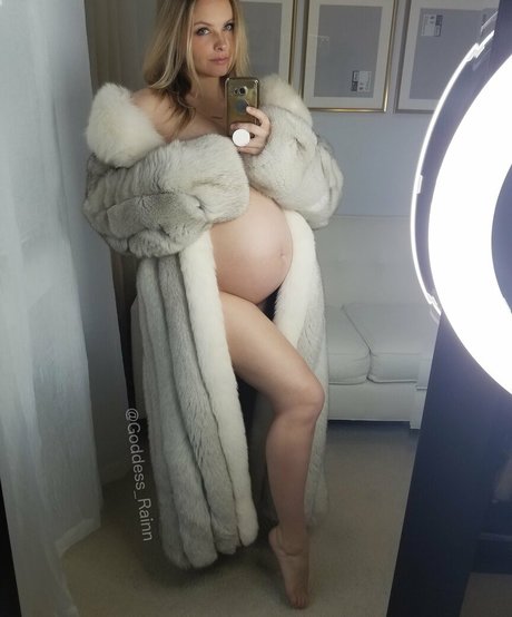 Goddess Rainn model xxx images