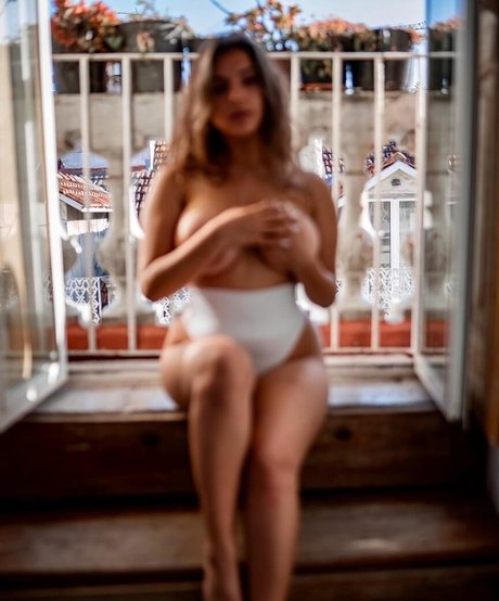 petite asian onlyfans pornographic pic