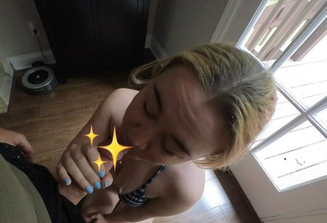 MistyCutie pornstar high quality photo