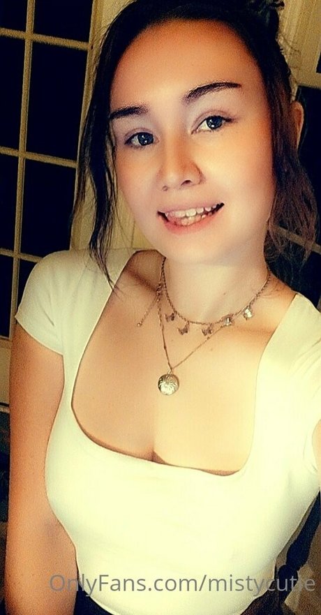 MistyCutie sexy actress pics