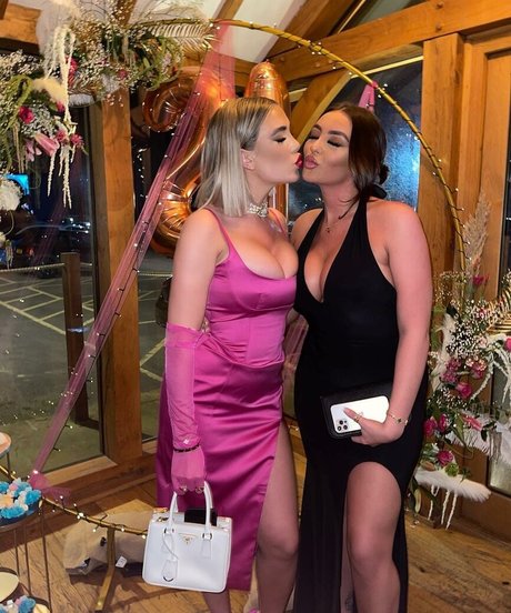 Danielle Tilly Wright art star image