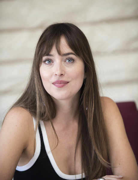 Dakota Johnson pretty model pictures