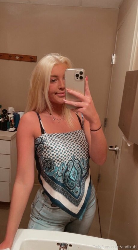 andi111 star perfect photos