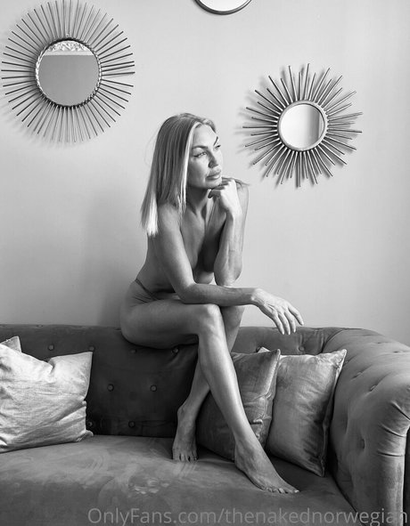 thenakednorwegian star nice img