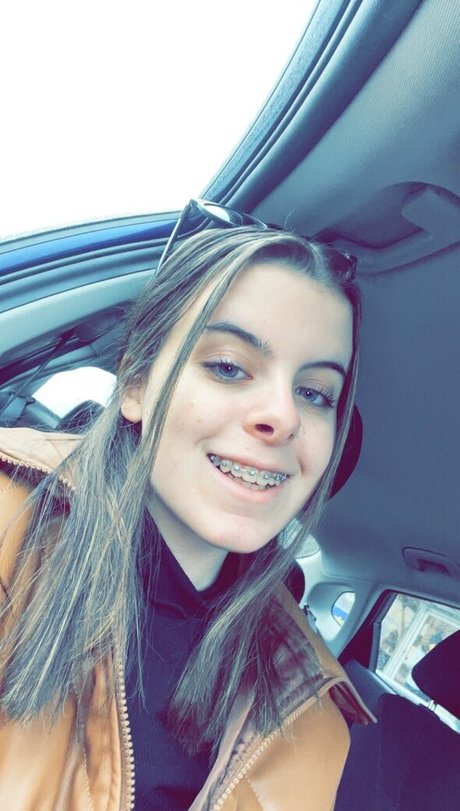 blufire999 nude model pictures