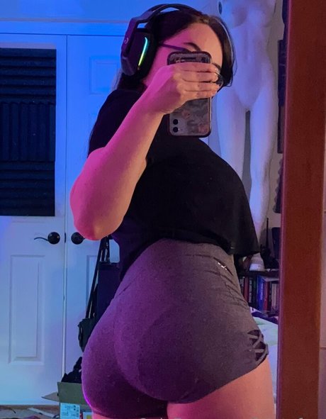 faintofart model free pictures