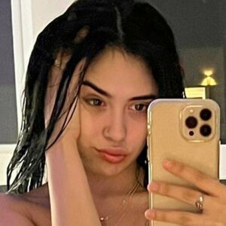 queenbri69 exclusive star img