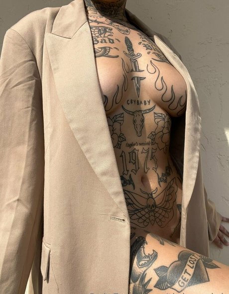 tiuhmariuh hot pornstar photo