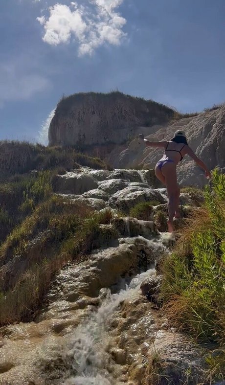 Shanti Tan model nudes photos